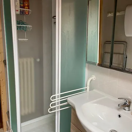 Stella Alpina, In Via Medail Con Vista Incantevole Sulle Alpi בארדונקיה